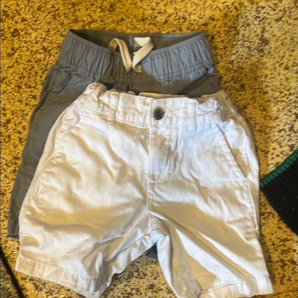 The Children's Place Gray and White Shorts Set